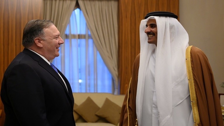 أمير قطر وبومبيو يبحثان التوترات في الخليج