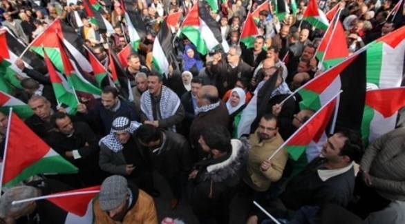 تظاهر مئات الفلسطنيين للمطالبة باسترجاع جثامين الشهداء لدى الاحتلال