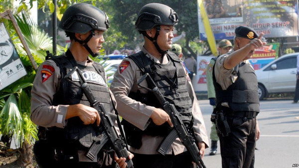 اعتقال قيادي على صلة بداعش في إندونيسيا