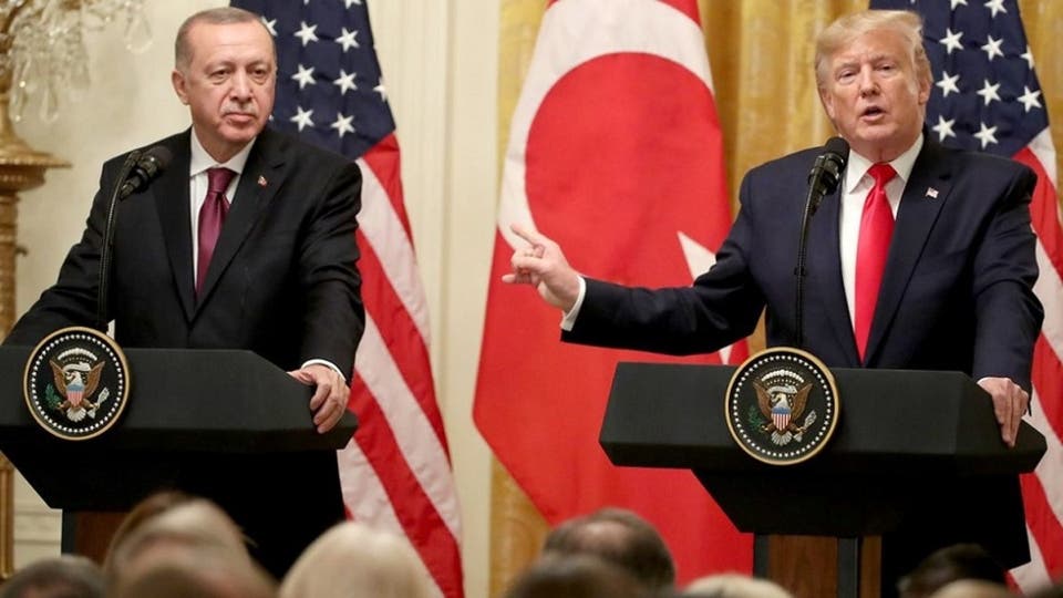 شاهد الصحافي يحرج أردوغان ويسأله عن رسالة: لا تكن أحمق