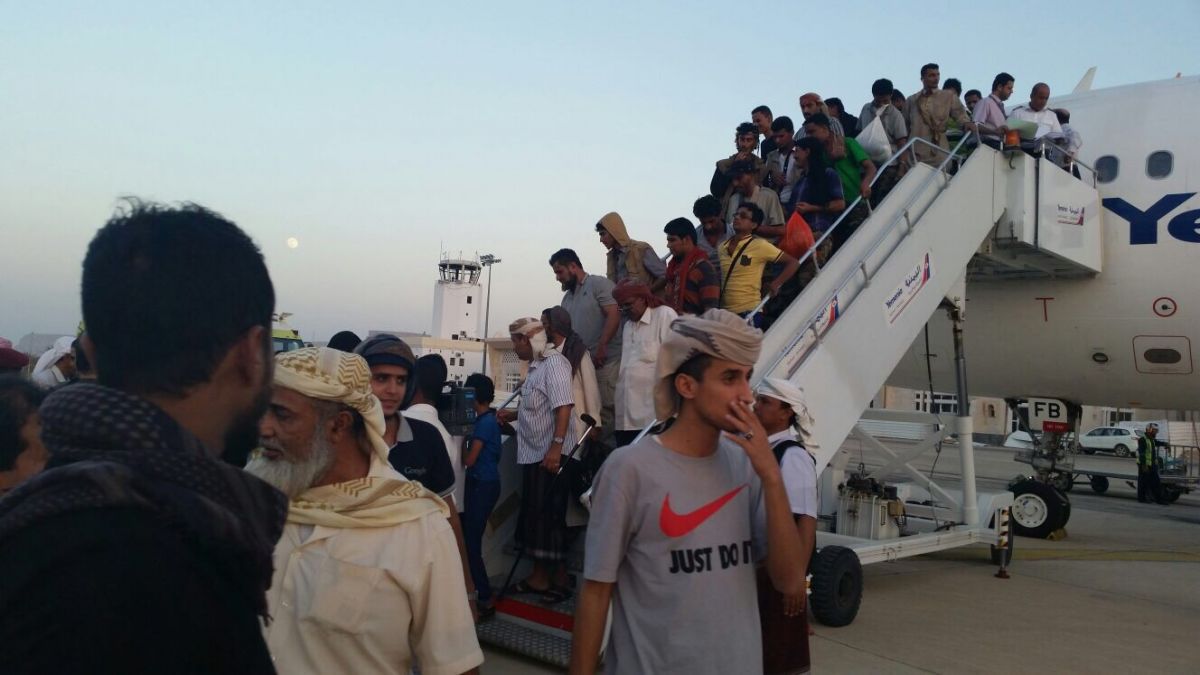التحالف العربي يقلص رحلات نقل اليمنيين إلي بلادهم مع بداية شهر رمضان