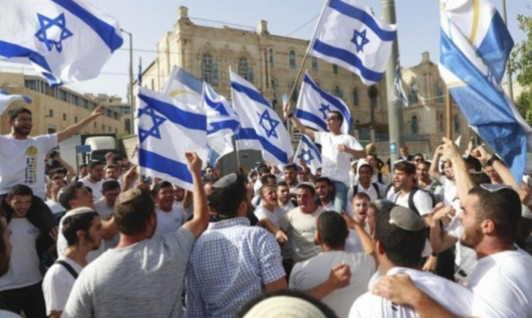 جماعات مستوطنين تخطط لإقامة “مسيرة أعلام” حول البلدة القديمة بالقدس