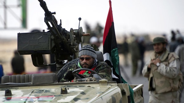 الجيش الليبي يرحب بالحوار لحل الأزمة
