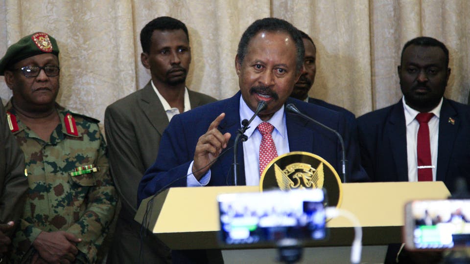حكومة السودان معلقة.. وحمدوك يطلب مهلة