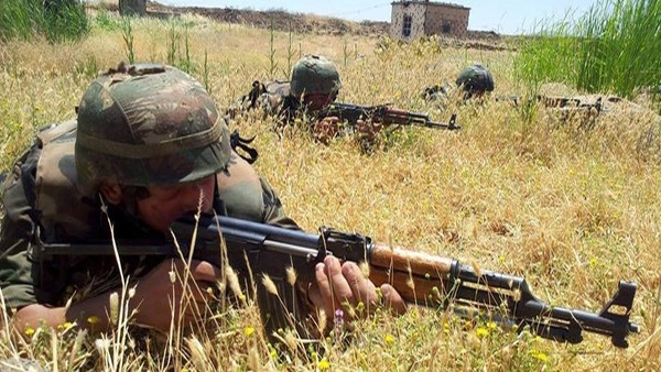 سوريا: تنظيم داعش يشن هجوم على مطار عسكرى فى ريف دمشق والقوات الروسية ترد