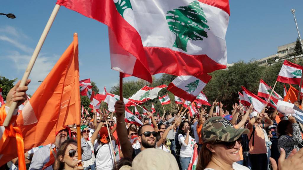 وقفة احتجاجية لمعلمي لبنان بسبب الرواتب