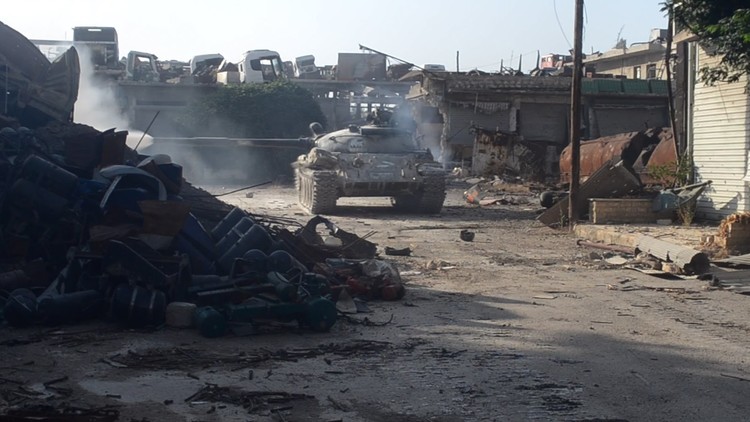 سوريا: اندلاع اشتباكات عنيفة بين القوات النظامية والمعارضة في حلب