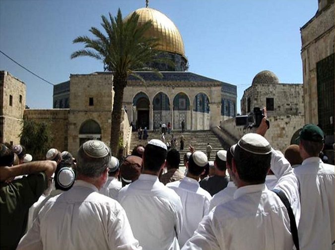 تخوفات فلسطينية من إقامة اليهود شعائر دينية داخل الأقصي
