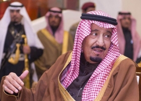 لأول مرة في التاريخ : السعودية تقترض لسد عجزها واسرائيل تتوقع افلاس الرياض