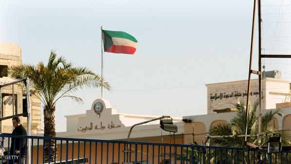 الكويت تطلب من مواطنيها مغادرة لبنان