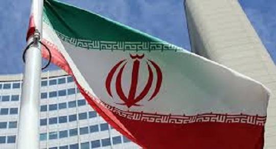 برلماني إيراني: أكثر من 100 مسؤول يتمتعون بالجنسية الأمريكية