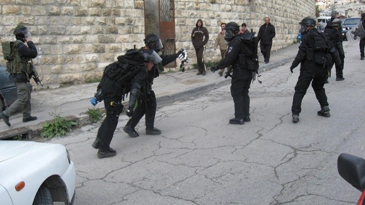 حملة مداهمات واعتقالات في الضفة الغربية والقدس