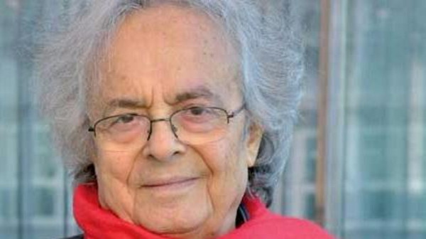 بسبب تأييده للأسد.. لبنانيون يعزفون عن محاضرة لأدونيس