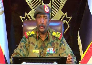 البرهان يؤكد حرص القوات المسلحة والمكون المدني على إنجاح الفترة الانتقالية بالسودان