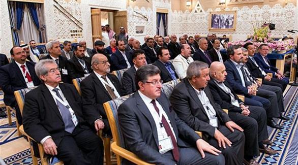 المعارضة السورية توافق على مشاركة دبلوماسيين وتكنوقراط من نظام الاسد في هيئة الحكم الانتقالي
