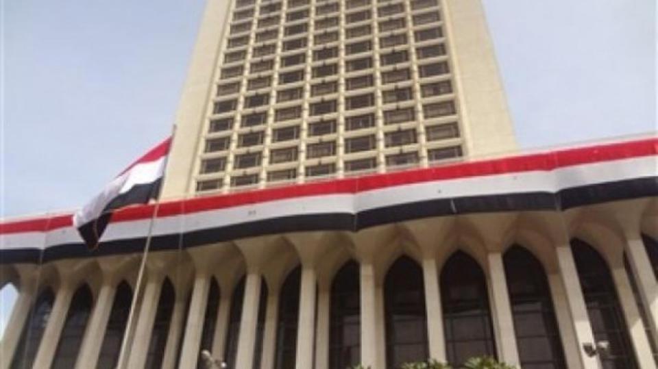 مصر تحرر اثنين من رعاياها كانا محتجزين في إيران