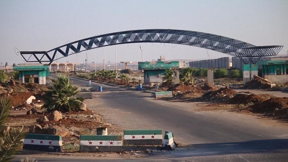 إيران تؤسس ميليشيا جديدة بجنوب سوريا.. و”تشتري ولاءات”