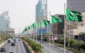 قرار توطين 4 مهن في السعودية يدخل حيز التنفيذ