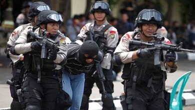 اندونيسيا.. جنود بالجيش يقتلون 3 من رجال الشرطة بسبب خلافات شخصية