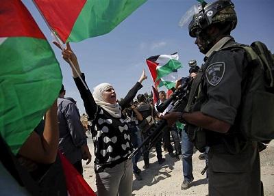 “الخليج”: من حق الشعب الفلسطيني ان يمارس المقاومة ضد اسرائيل بكل اشكالها