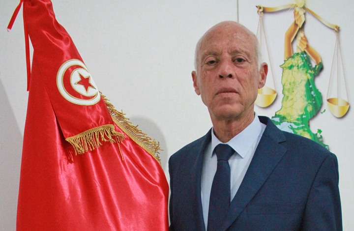 فوز قيس سعيد برئاسة تونس