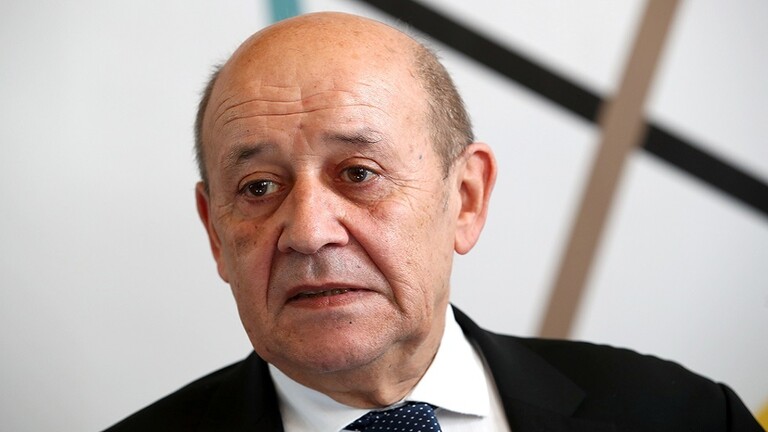 لو دريان: “طالبان” تبحث مع قطر وتركيا إدارة مطار كابل
