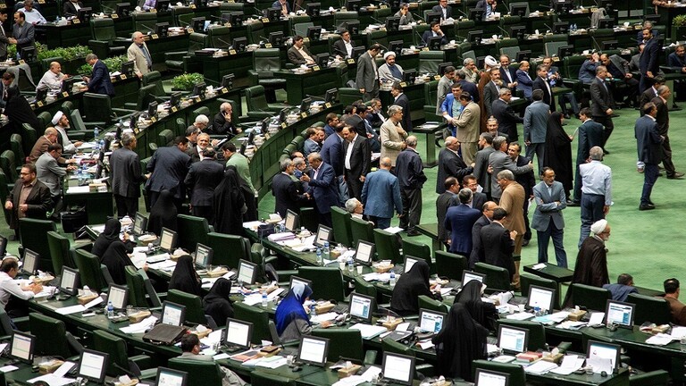 رئاسة البرلمان الإيراني: تسجيل إصابة أربعة نواب بفيروس كورونا