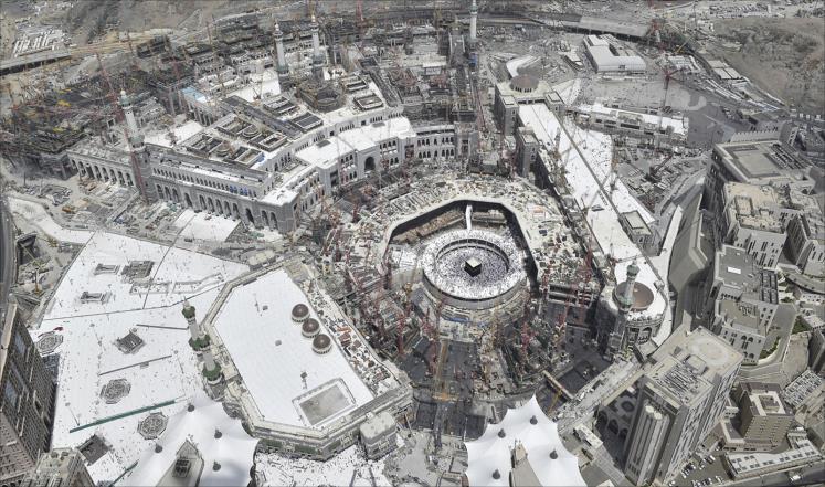 البدء بإزالة المطاف المؤقت في المسجد الحرام