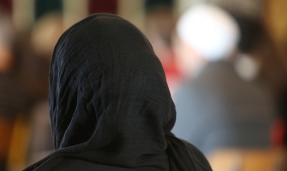 الحجاب يؤدى الى فصل لاجئة فلسطينية من دورة تدريبية بألمانيا