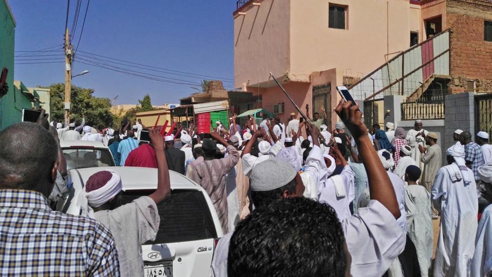 اعتقال قيادات الصف الأول بحزب البشير