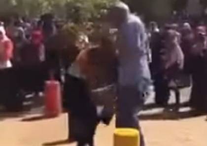 غضب في السودان بسبب فيديو لرئيس جامعة يضرب طالبتين