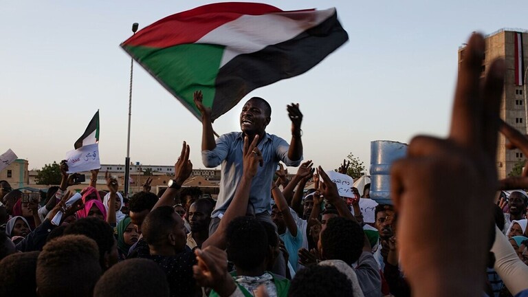 تعميم هام للقوات المسلحة السودانية في الذكرى الأولى للثورة
