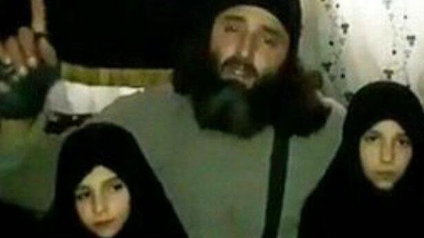 بالصور.. مقتل “أبو نمر السوري” مفجر ابنته في دمشق