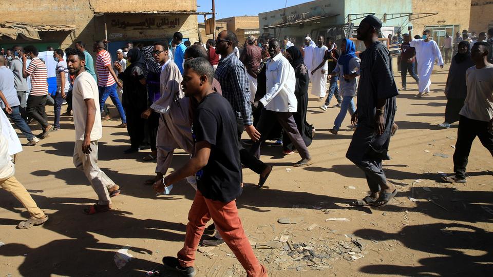احتجاجات السودان.. 5 مدن تحشد لـ”مسيرة الشهداء” اليوم
