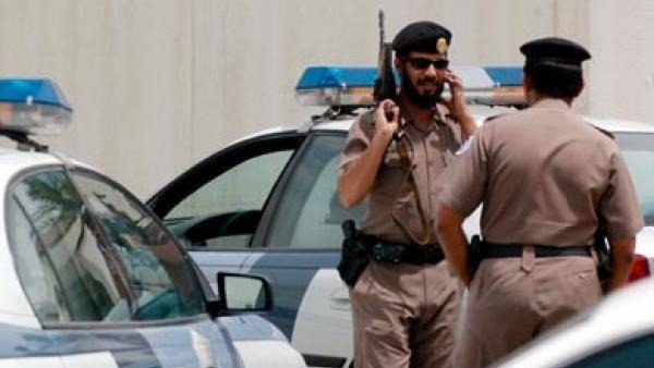 داعش يتبنى تفجير سيارة في حي العزيزية بالرياض