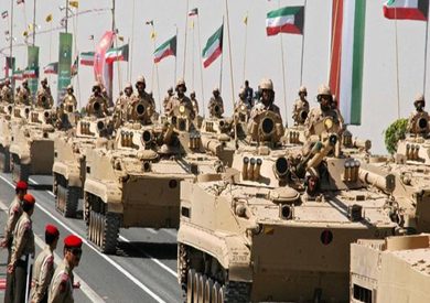 وزير الدفاع الكويتي يطلب رأي دار الإفتاء في ضم أول دفعة من النساء إلى الجيش 