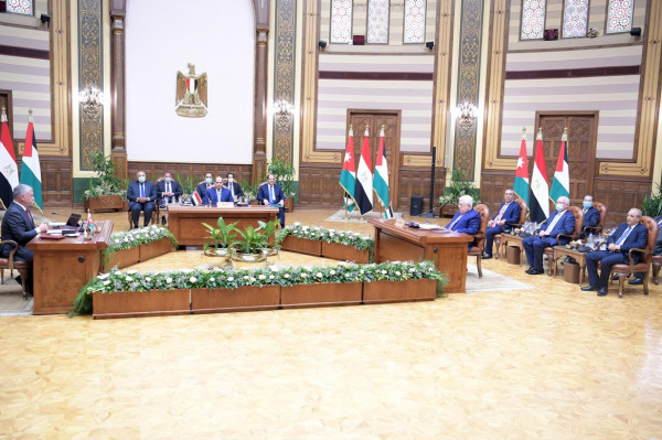 البرلمان العربي يُثمِن مخرجات القمة الثلاثية المصرية الأردنية الفلسطينية