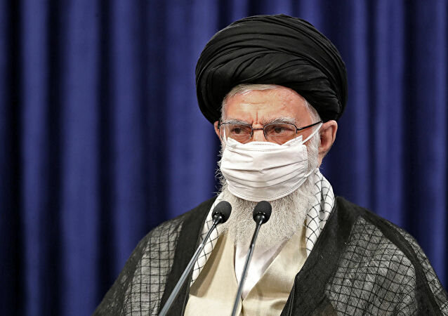 وفاة مستشار خامنئي للشؤون العسكرية بفيروس كورونا