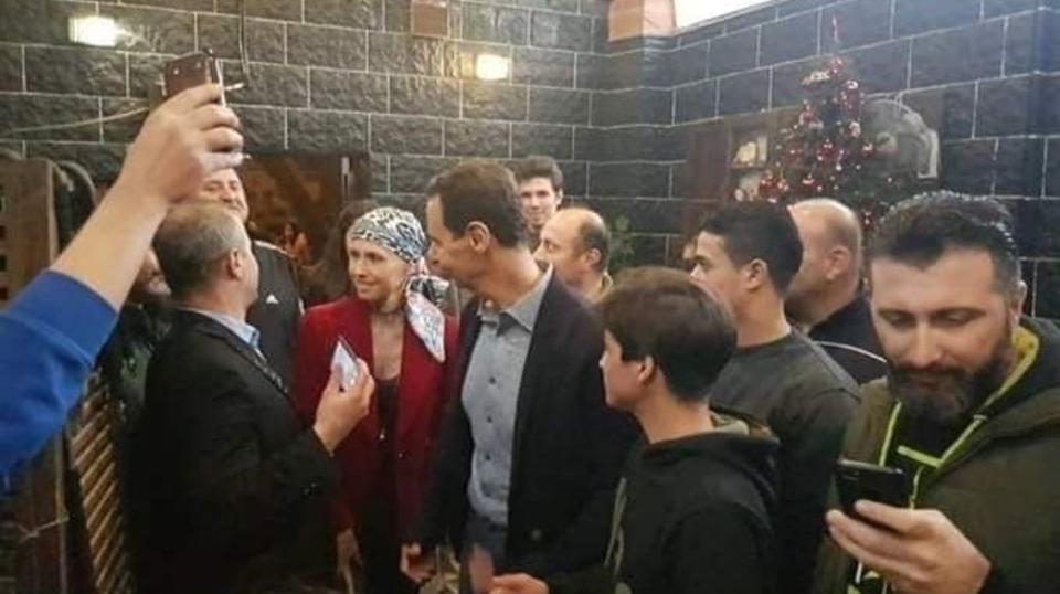 امرأة تفاجئ الأسد وتسأله عن موعد التسريح من الجيش!