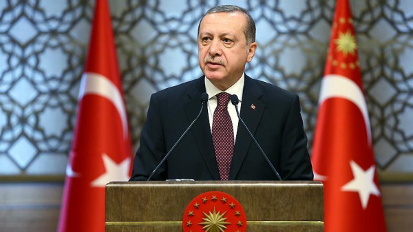 أردوغان ورئيس وزراء العراق يتفقان على إقامة تعاون عسكري بين البلدين