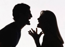 هذه الأسباب تجعل المرأة تبتعد عنك وتكره وجودك فإحذر منها!