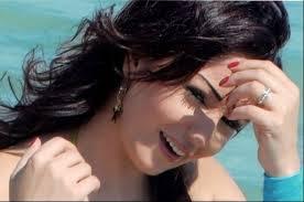 الفنانة السورية دينا هارون تعلن رسمياً إنفصالها عن زوجها
