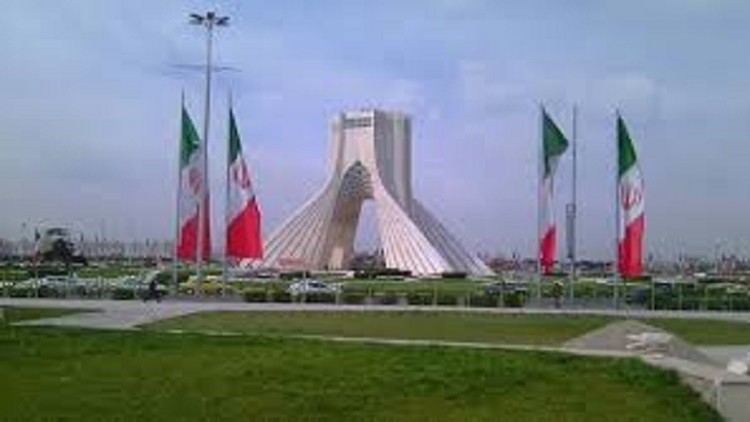 مسؤول إيراني يرفض زيارة نائب ميركل إلى طهران