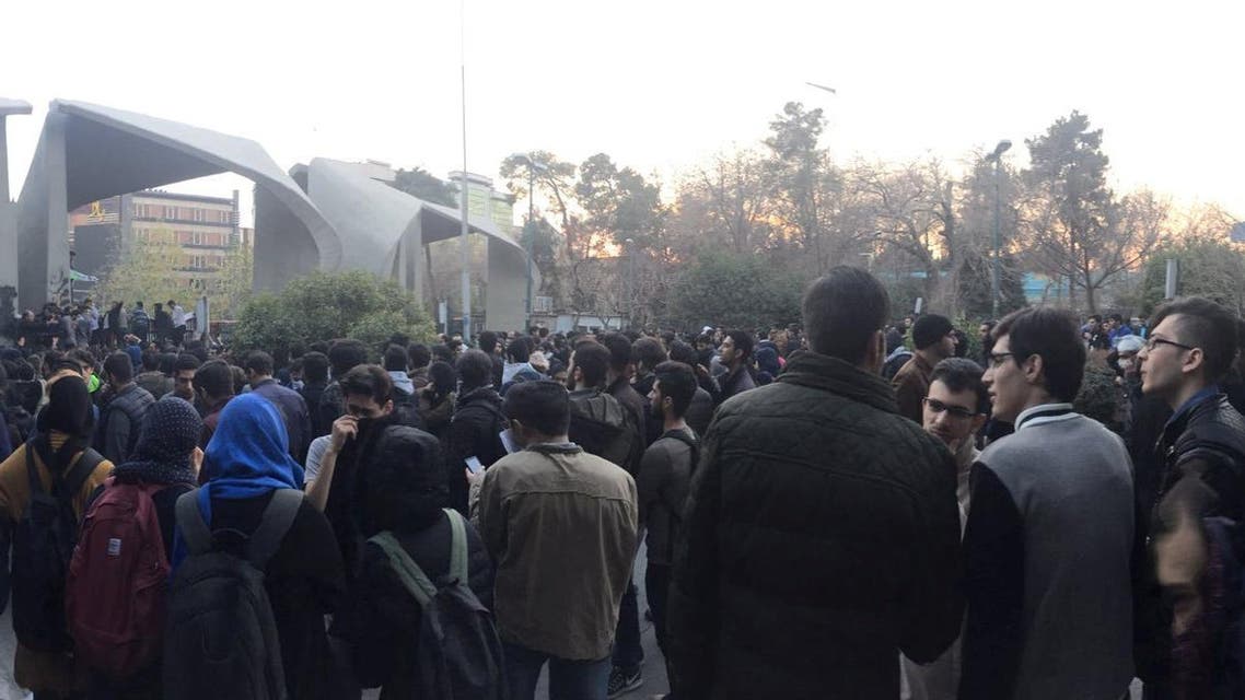 احتجاجات غاضبة في مدينة “زاهدان” الإيرانية
