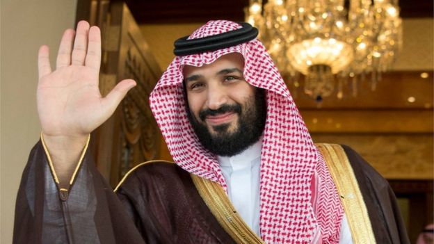 الغارديان: ولي العهد السعودي “الغائب” يُجرد من بعض سلطاته