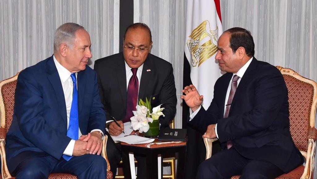 استبعدت رحيل السيسي.. إسرائيل تراقب بصمت مظاهرات مصر