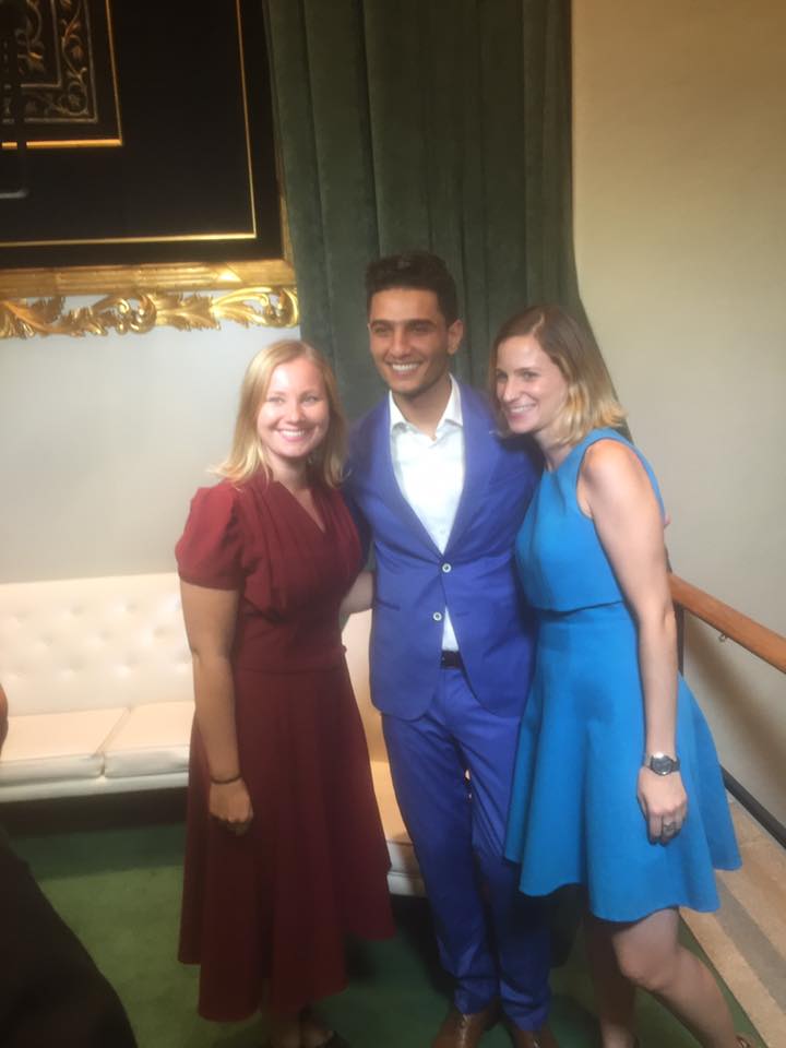 سرالفتاة الالمانية التي لحقت محمد عساف في الامم المتحدة
